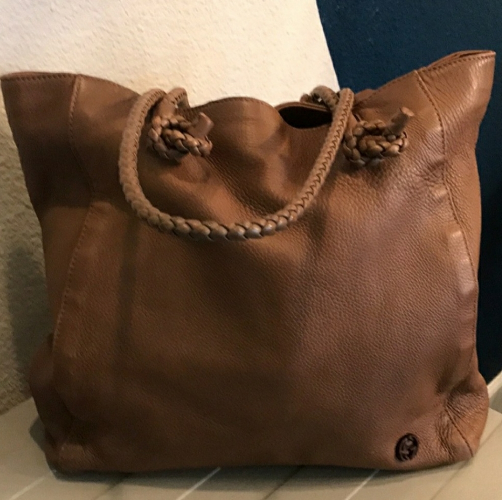 Gucci shoulder bag